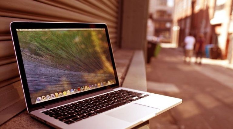 Ganti LCD Laptop: Tipe dan Jenis Kerusakannya